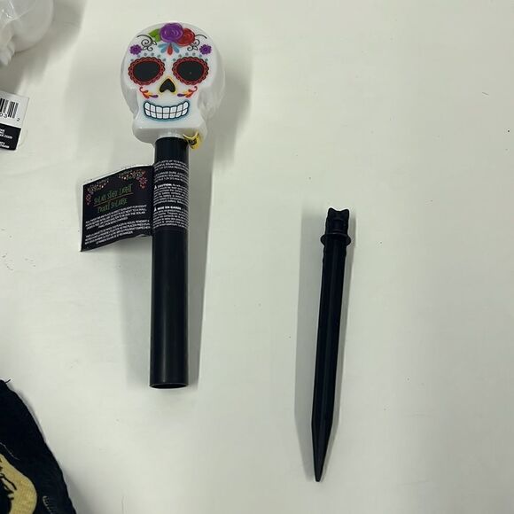 New Solar stake light Candy Sugar Skull Day of the Dead - Picture 3 of 4